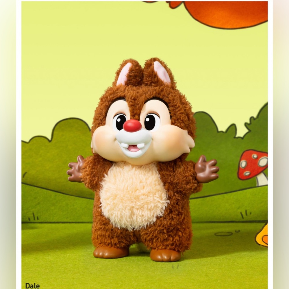 ❎SOLD❎ Mickey Family Cute Together Keychain- DALE